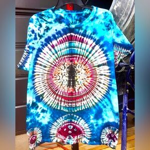 Tie Dye T Shirt FOTL Premium Cotton size Large “dragons eye”  NWT hand dyed
